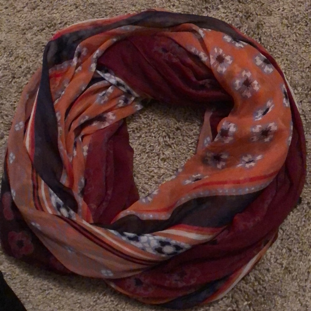 Infinity scarf